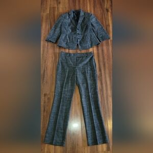 EUC Women's Ann Taylor Two Piece Gray Tweed Button-down Jacket Pantsuit